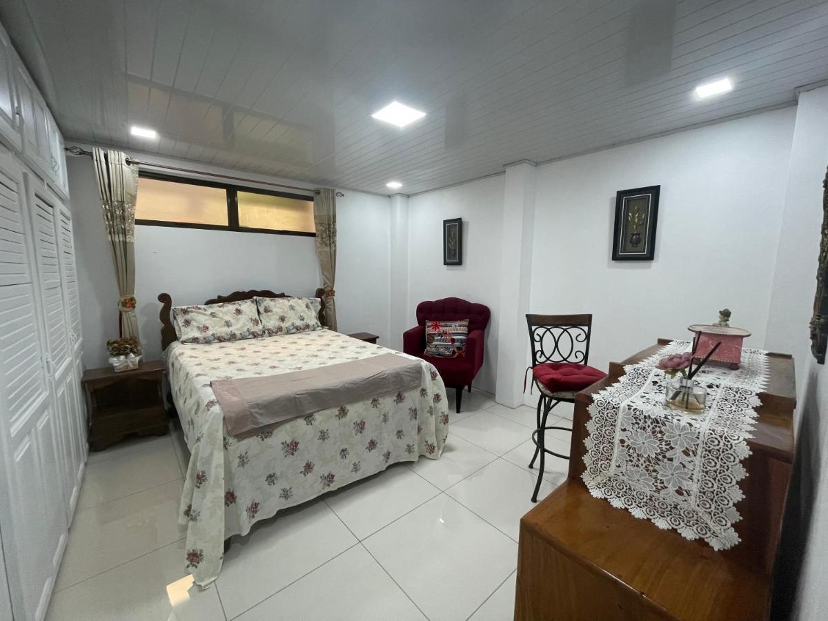 Alicia'S Place 10 Min From Airport Apartment Alajuela Ngoại thất bức ảnh